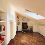 Sunny Penthouse - Affitti Brevi Italia Lejlighed Lecco